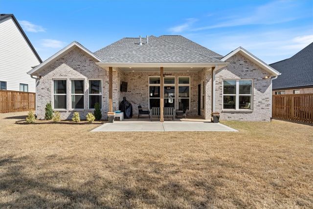 6800 SW Ambient Street, Bentonville, AR 72713