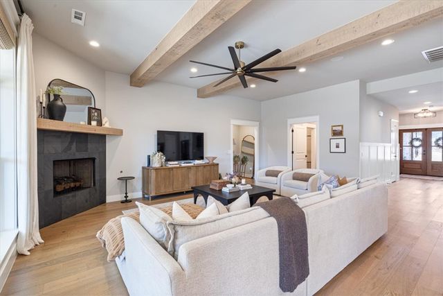 6800 SW Ambient Street, Bentonville, AR 72713