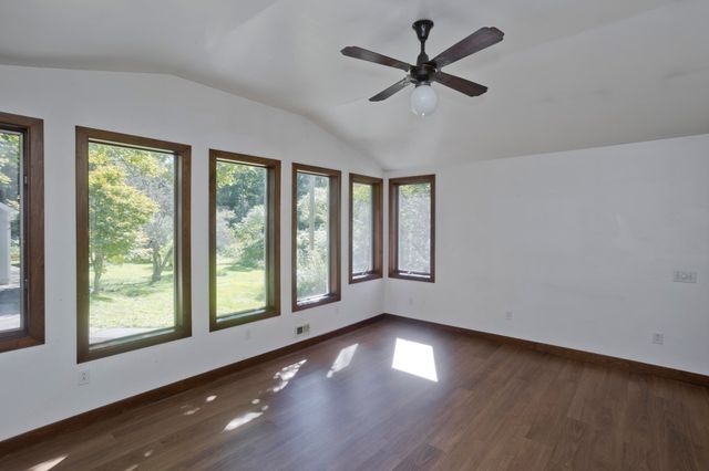 54 Ryan Rd, Northampton, MA 01062