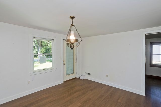 54 Ryan Rd, Northampton, MA 01062
