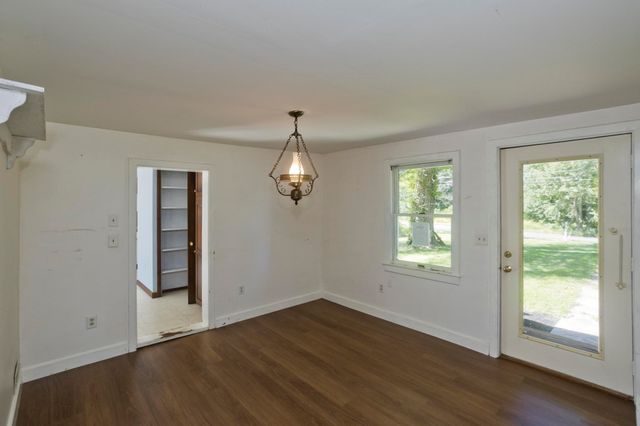 54 Ryan Rd, Northampton, MA 01062