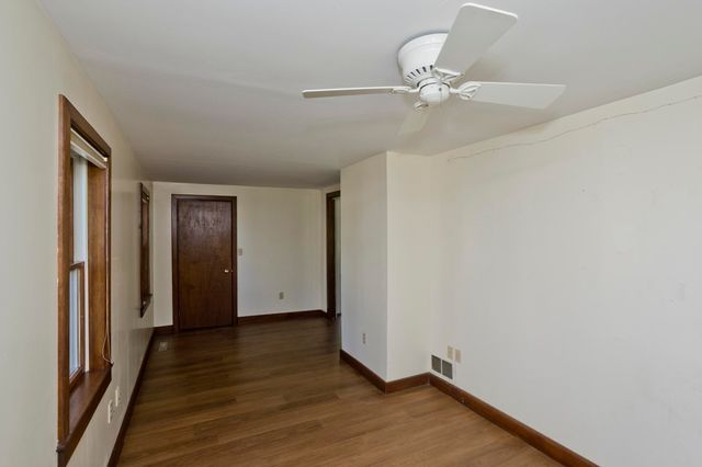 54 Ryan Rd, Northampton, MA 01062
