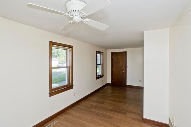 54 Ryan Rd, Northampton, MA 01062