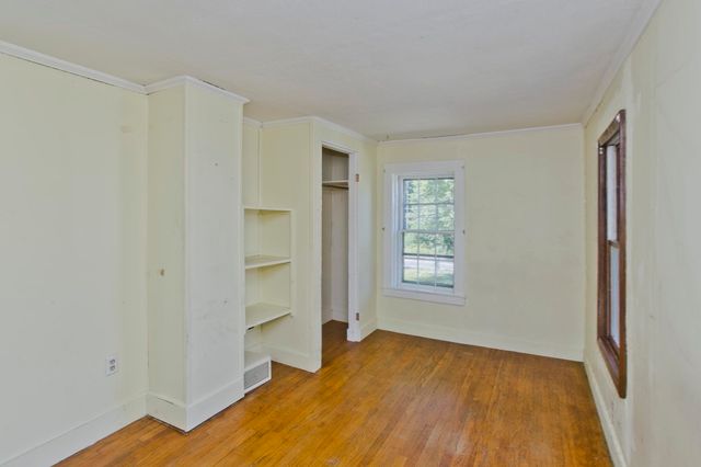 54 Ryan Rd, Northampton, MA 01062