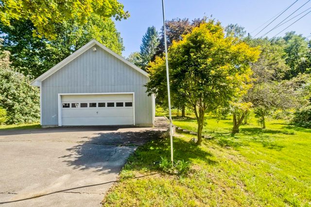 54 Ryan Rd, Northampton, MA 01062