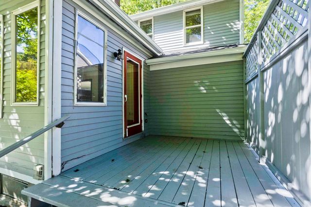 54 Ryan Rd, Northampton, MA 01062
