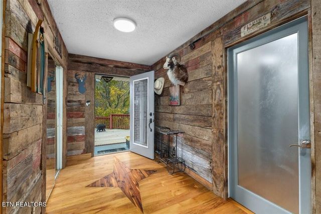 550 Carl Dixon Ln Lane, Gainesboro, TN 38562