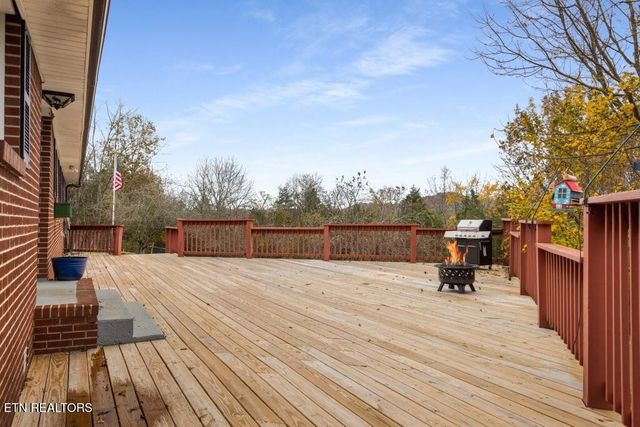 550 Carl Dixon Ln Lane, Gainesboro, TN 38562