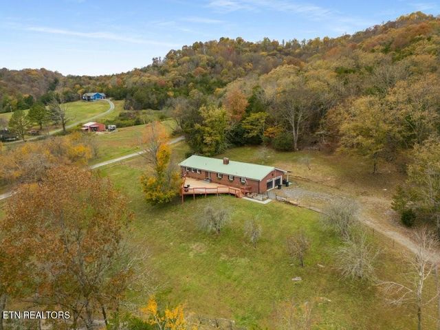 550 Carl Dixon Ln Lane, Gainesboro, TN 38562