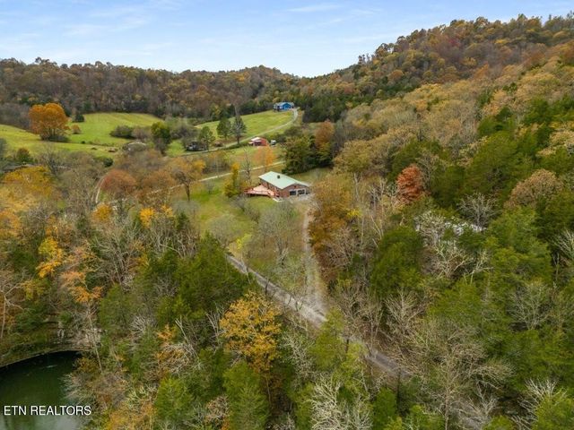 550 Carl Dixon Ln Lane, Gainesboro, TN 38562