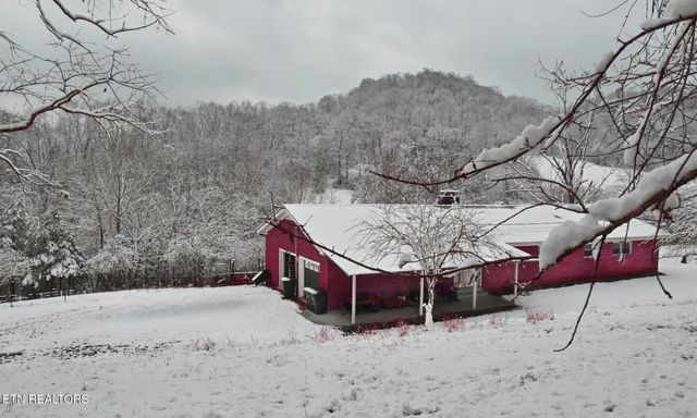 550 Carl Dixon Ln Lane, Gainesboro, TN 38562