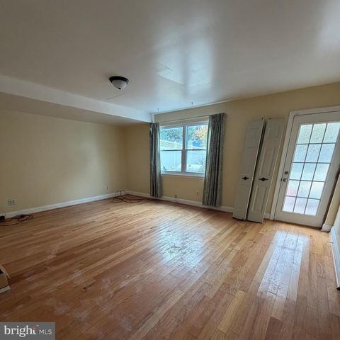 15162 WAYSIDE RD, Philadelphia, PA 19116