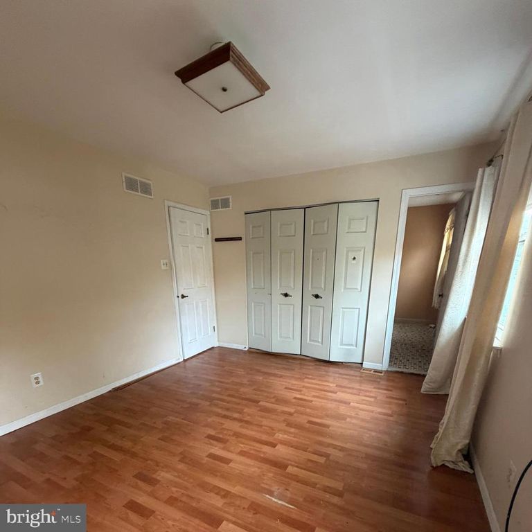 Image 14 of property listing at 15162 WAYSIDE RD, Philadelphia, PA 19116