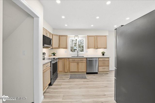 338 N Fireweed Street, Soldotna, AK 99669