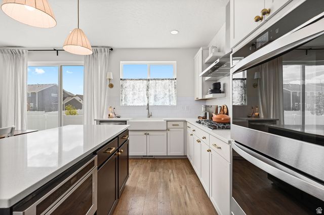 5197 N FOLKSTONE DR, Eagle Mountain, UT 84005