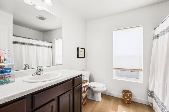 5197 N FOLKSTONE DR, Eagle Mountain, UT 84005