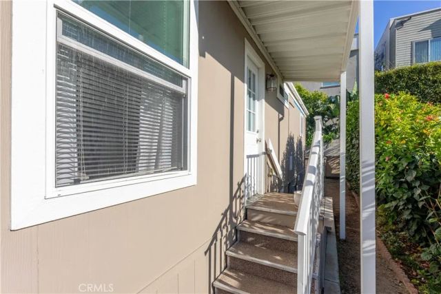 1660 Whittier 21, Costa Mesa, CA 92627