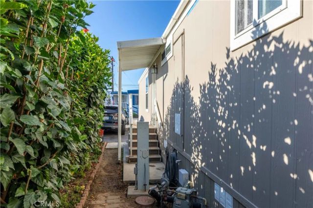 1660 Whittier 21, Costa Mesa, CA 92627