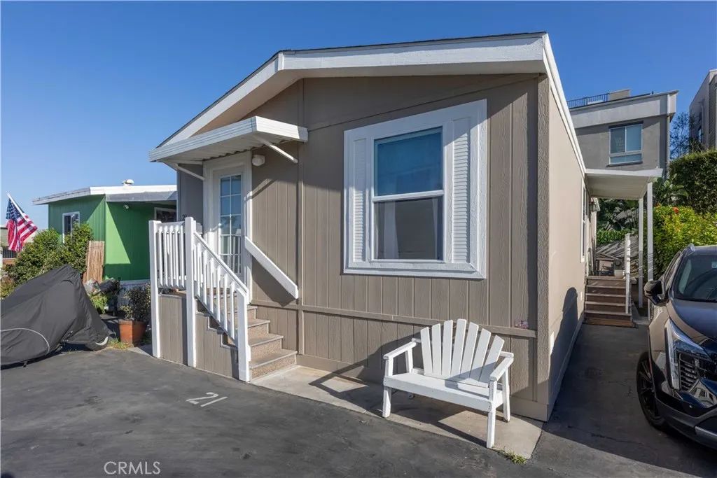 1660 Whittier 21, Costa Mesa, CA 92627