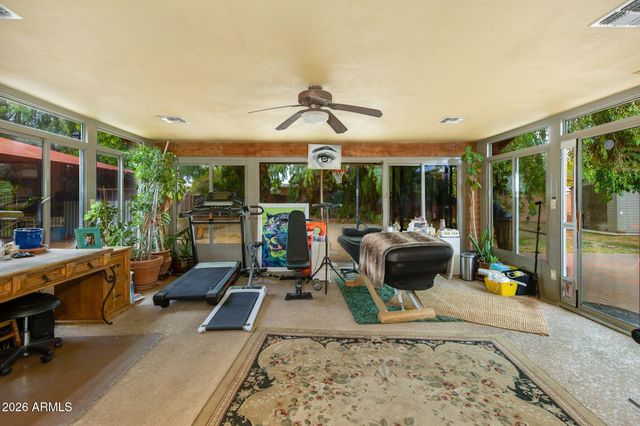 2240 E Whitton Avenue, Phoenix, AZ 85016