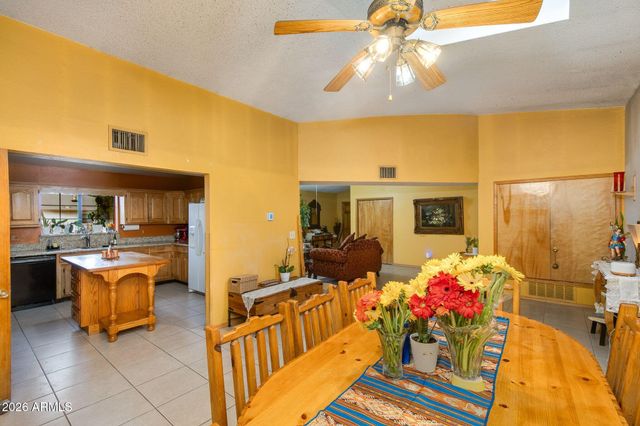 2240 E Whitton Avenue, Phoenix, AZ 85016