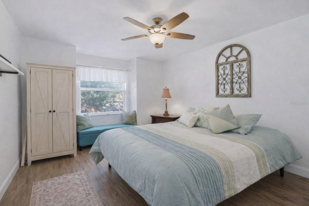 Image 15 of property listing at 2400 FEATHER SOUND DRIVE 821, Clearwater, FL 33762