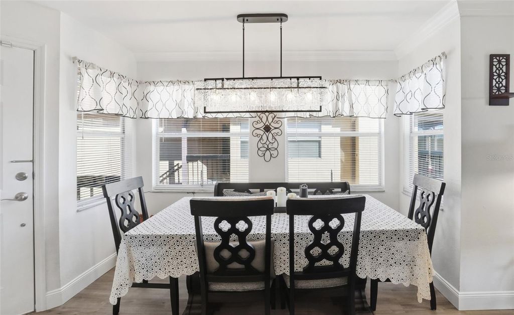 Image 9 of property listing at 2400 FEATHER SOUND DRIVE 821, Clearwater, FL 33762