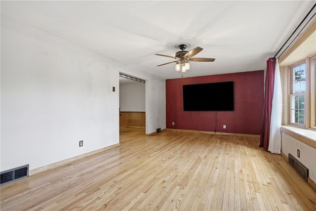 471 Beech Rd, Plum Boro, PA 15239