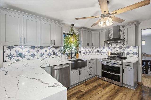 471 Beech Rd, Plum Boro, PA 15239