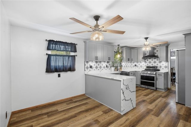 471 Beech Rd, Plum Boro, PA 15239