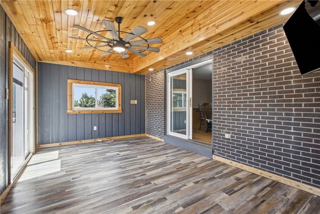 471 Beech Rd, Plum Boro, PA 15239