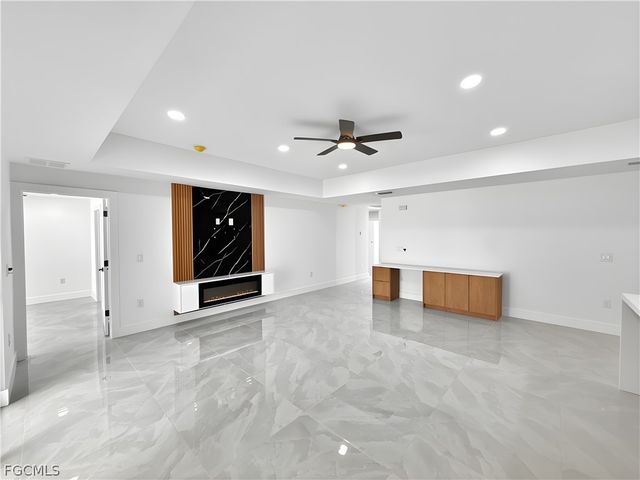 1025 Sentinela BLVD, Lehigh Acres, FL 33974