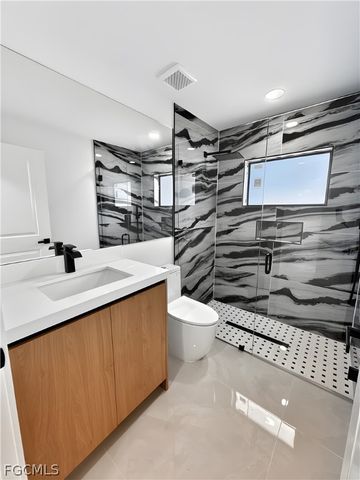 1025 Sentinela BLVD, Lehigh Acres, FL 33974