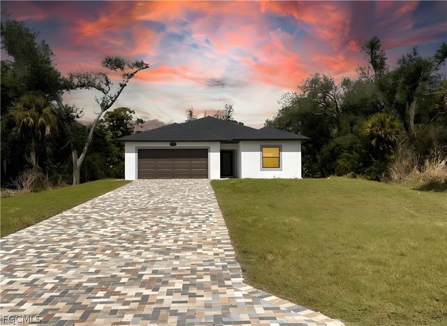 1025 Sentinela BLVD, Lehigh Acres, FL 33974