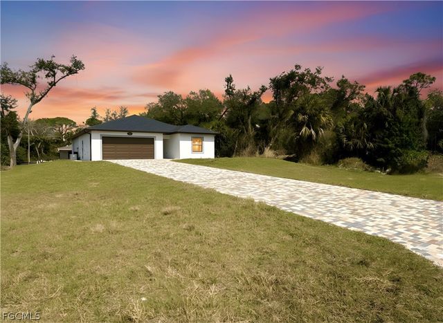 1025 Sentinela BLVD, Lehigh Acres, FL 33974