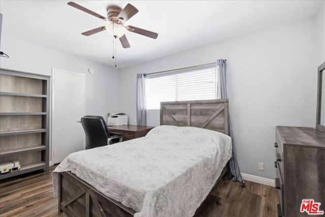 9562 Via Bernardo, Burbank, CA 91504