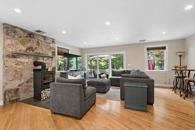160 Range Road, Concord, MA 01742