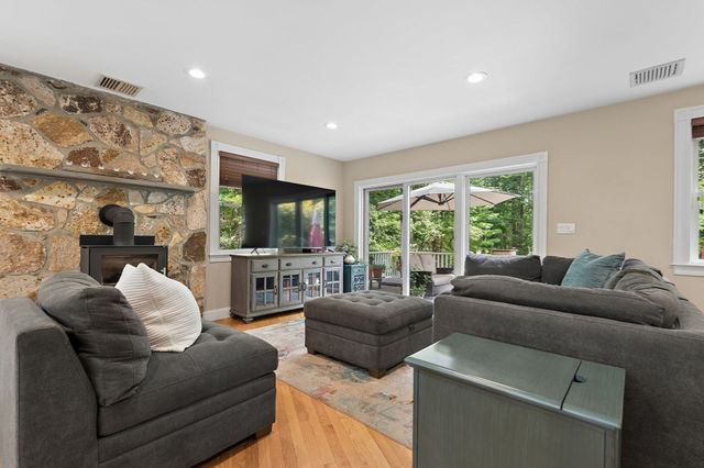 160 Range Road, Concord, MA 01742