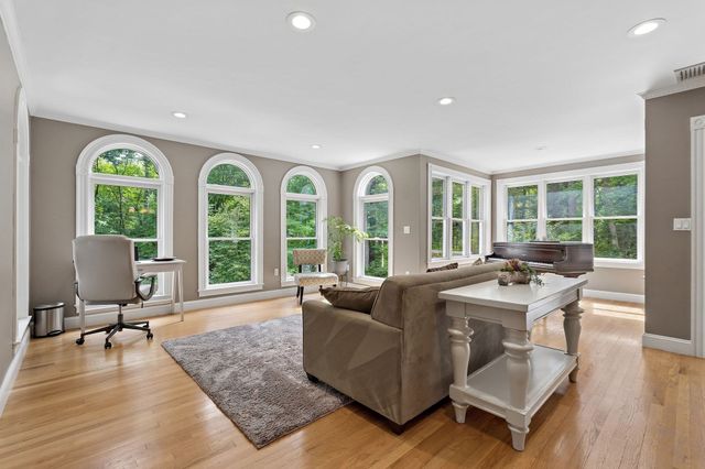 160 Range Road, Concord, MA 01742
