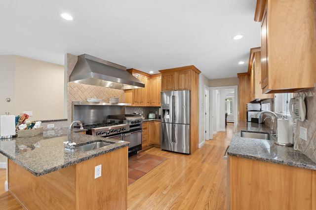 160 Range Road, Concord, MA 01742