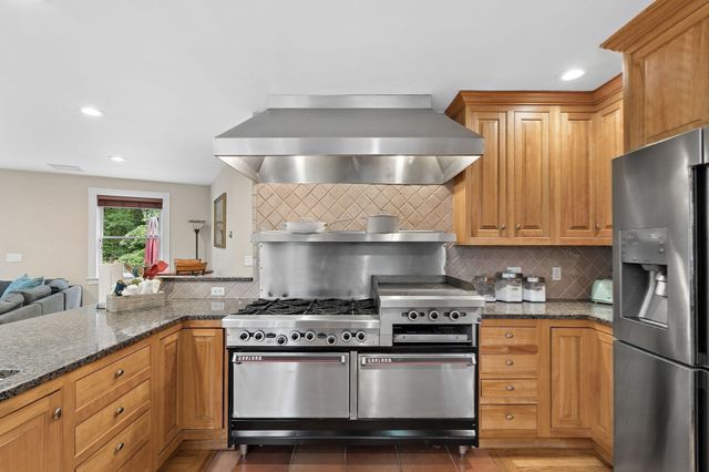 160 Range Road, Concord, MA 01742