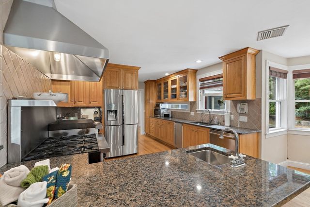 160 Range Road, Concord, MA 01742