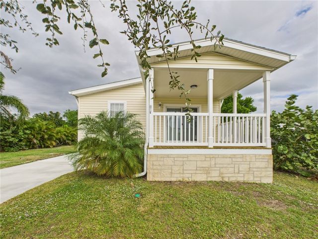310 Pineapple Street, Sebastian, FL 32958