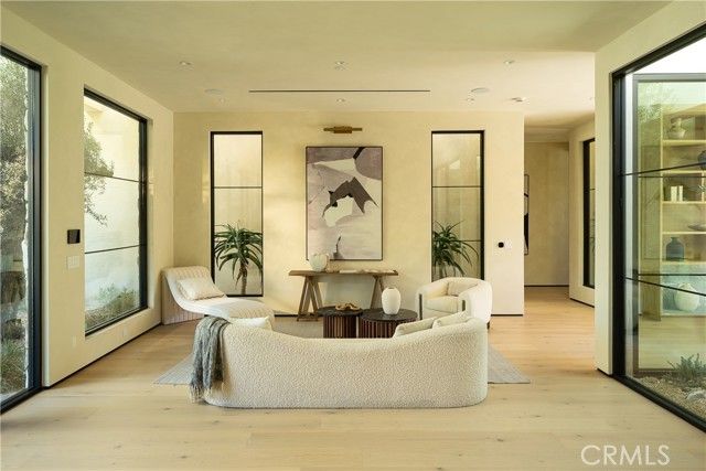 23340 Collins, Woodland Hills (los Angeles), CA 91367