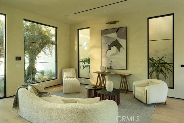 23340 Collins, Woodland Hills (los Angeles), CA 91367