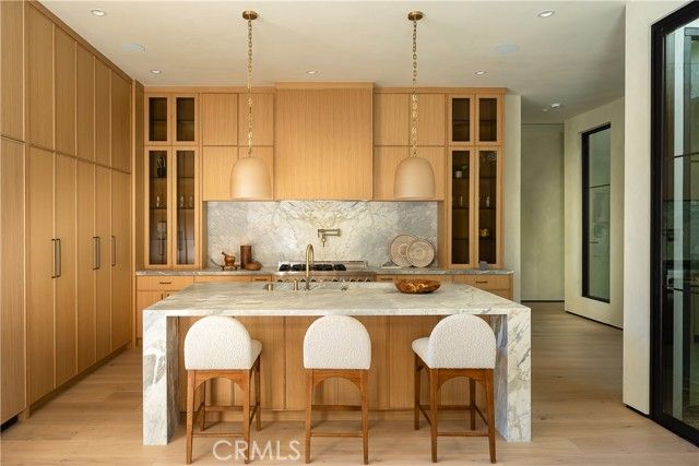 23340 Collins, Woodland Hills (los Angeles), CA 91367