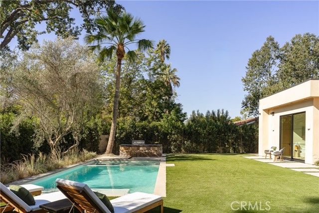 23340 Collins, Woodland Hills (los Angeles), CA 91367