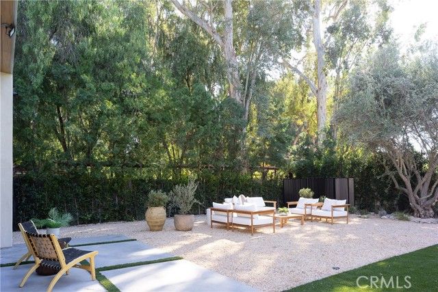 23340 Collins, Woodland Hills (los Angeles), CA 91367