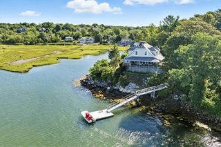 13 & 10 Ferry Hill Rd, Gloucester, MA 01930