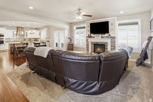 278 E LARSEN LN, Harrisville, UT 84404